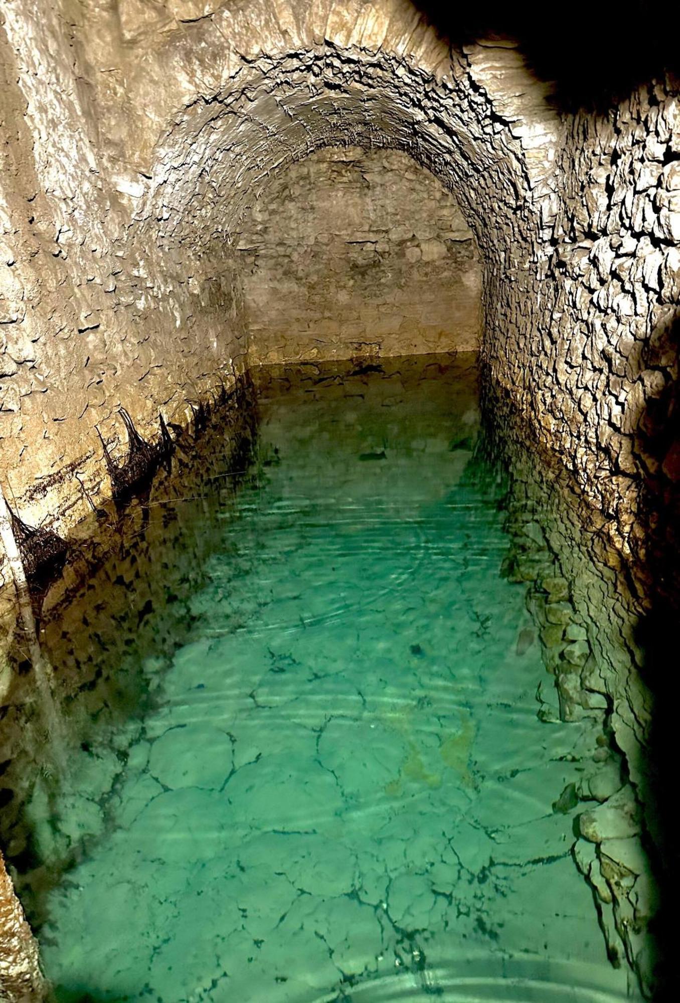 Clos De La Noria Pont-Saint-Esprit Buitenkant foto